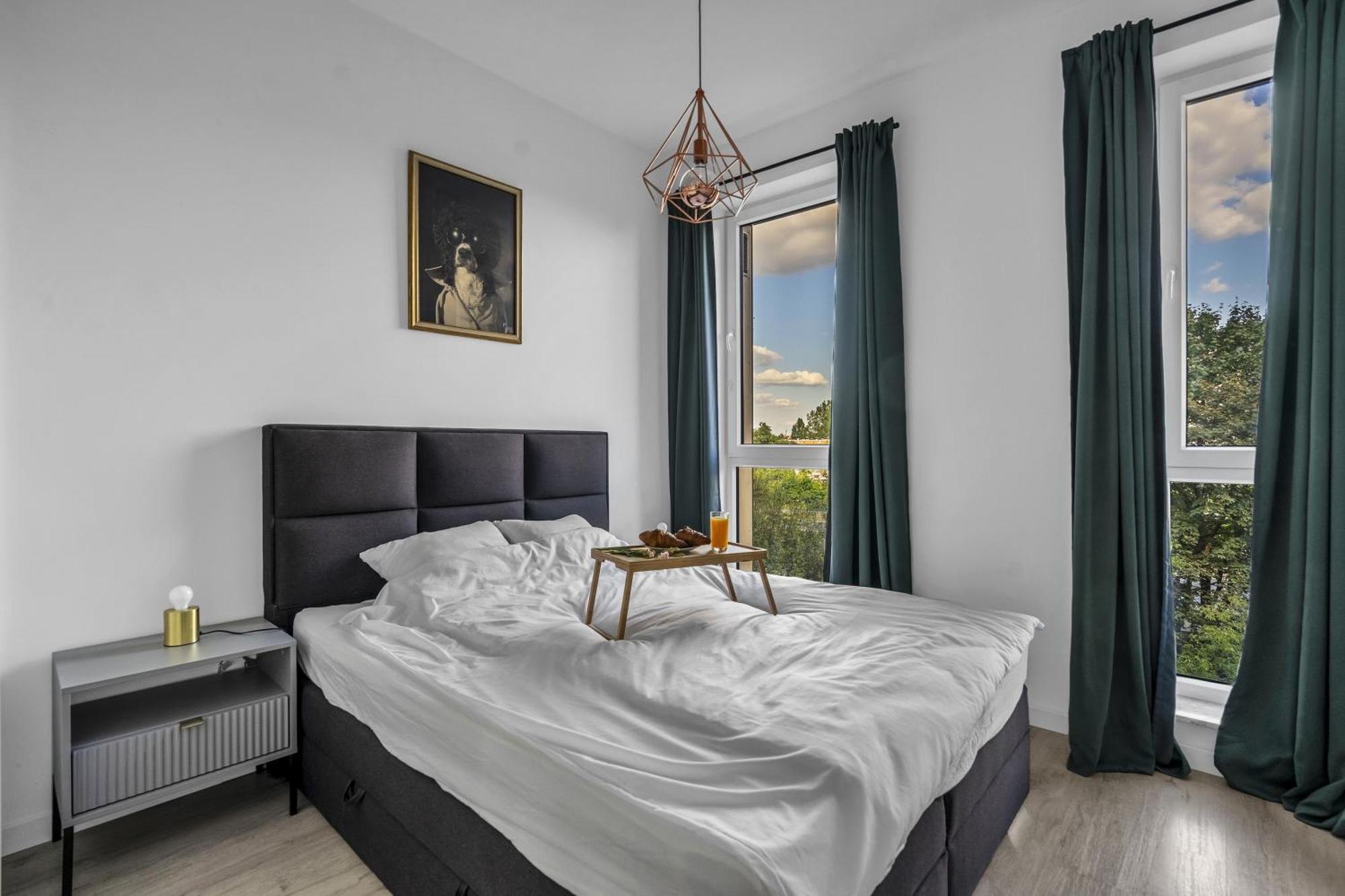 Apartament Rydygiera - For 4p, View, Balcony, Shopping Mall Nearby - By Rentujemy *